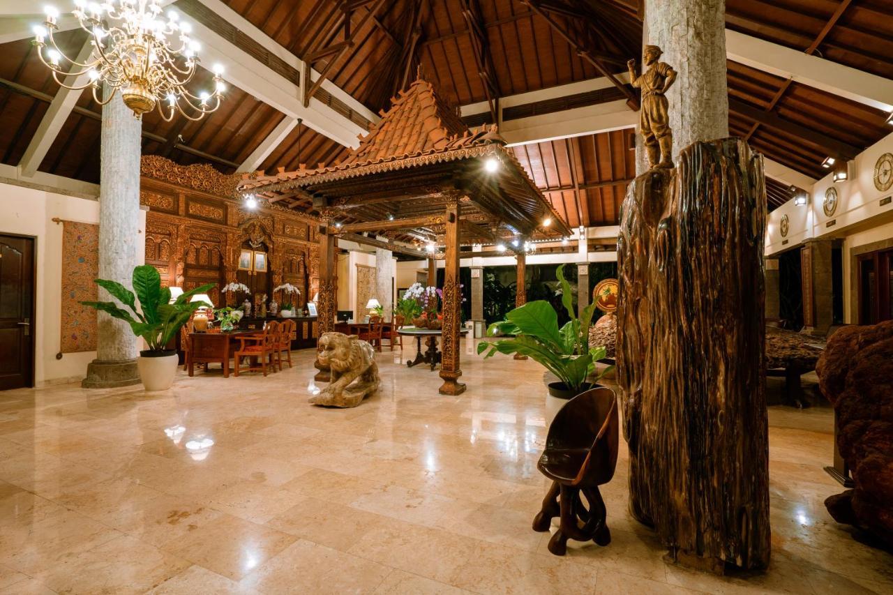 Hotel Kumala Pantai Legian Exterior foto